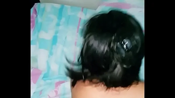 Le dilato el culo y le palpita el ano