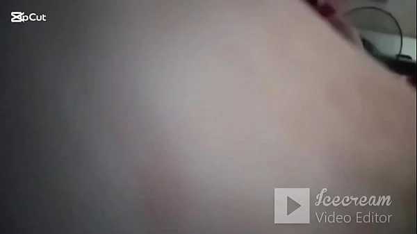 Madura sensual le cuelgan las tetas y es penetrada por el culo y la vagina