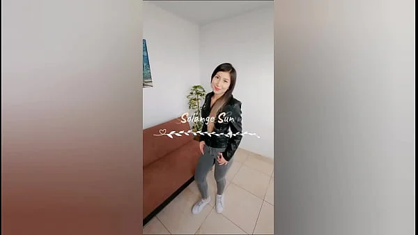 Sexy Latin Girl Es Tan Candente Y  Le encanta El Semen , Que Entrega Su Ano Para Recibir Esperma Abundante En Su Culo