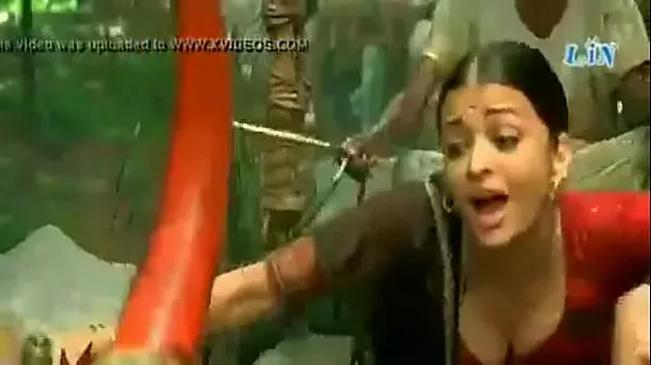 bollywood actress aishwaria rai huge boobs deep cleavage – XNXX.COM