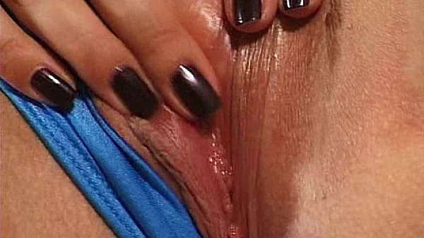 JuliaReaves-DirtyMovie – Dirty Movie 124 Flora Beau – scene 1 – video 2 anus fingering pussy girls c