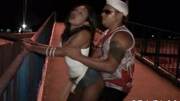 Liminha do Gugu transando com fã