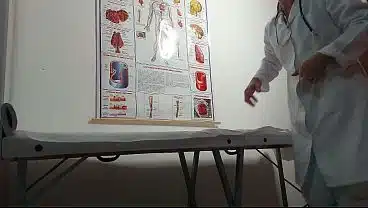 Gynecologist sticks finger in patient’s anus and fucks her!