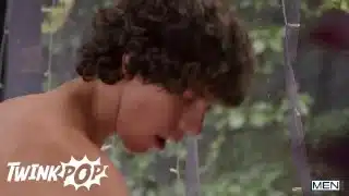 TWINKPOP – Leo Louis Gets A Feel Of Cristiano’s Ass On A Slam Dunk Before He Starts Rimming Him